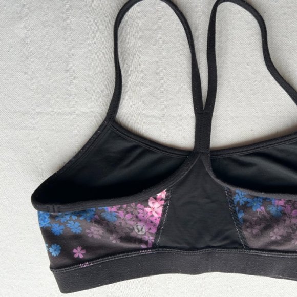 lululemon Flow Y Bra - Picture 1 of 5